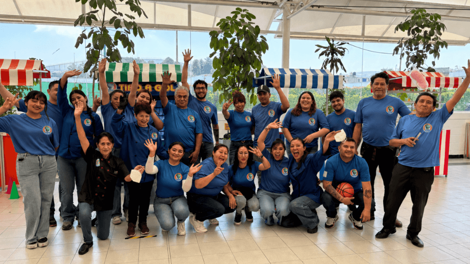 Equipo operativo de Shows Infantiles Joy en evento